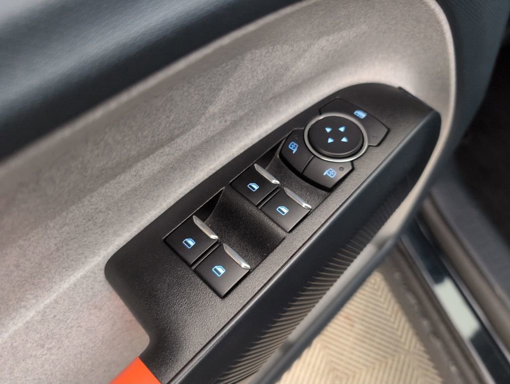 Used 2023 Ford Maverick XLT image 38