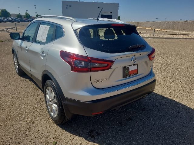 Certified 2022 Nissan Rogue Sport SV FWD image 8