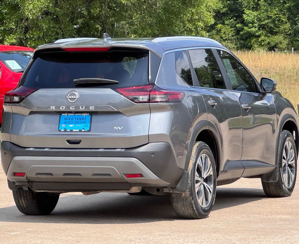 Used 2023 Nissan Rogue SV w/ SV Premium Package FWD image 13