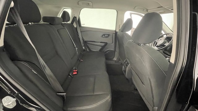 Used 2023 Nissan Rogue S image 40