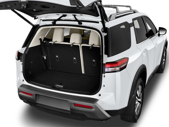 Used 2024 Nissan Pathfinder S AWD/4WD image 7