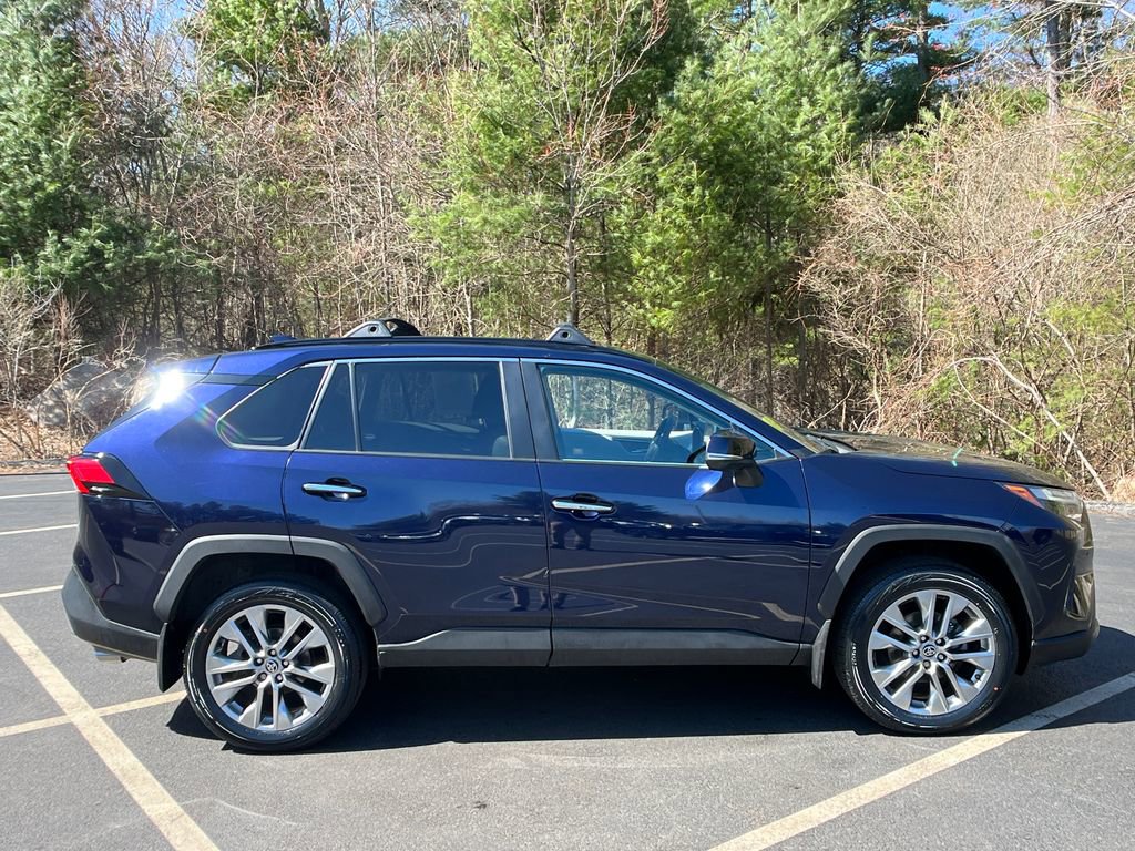 Used 2022 Toyota RAV4 Limited image 6