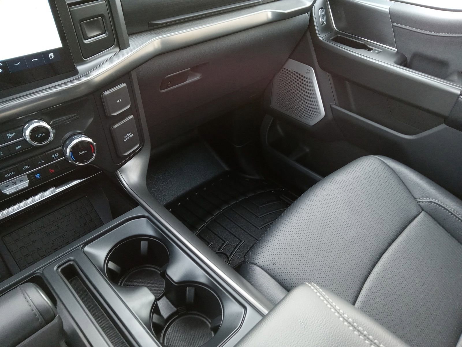 Used 2025 Ford F150 Lariat w/ Equipment Group 502A High image 20