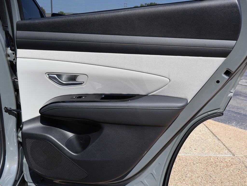 New 2026 Hyundai Tucson Limited image 12