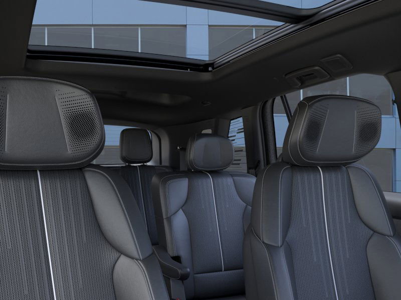 New 2026 Cadillac Vistiq Sport w/ LPO, Floor Liner Package AWD/4WD image 24