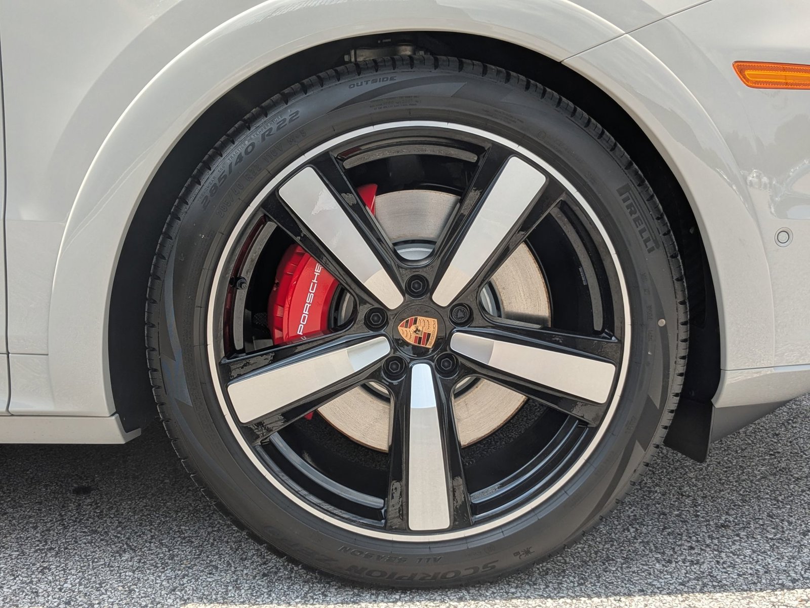 New 2026 Porsche Cayenne GTS AWD/4WD image 30