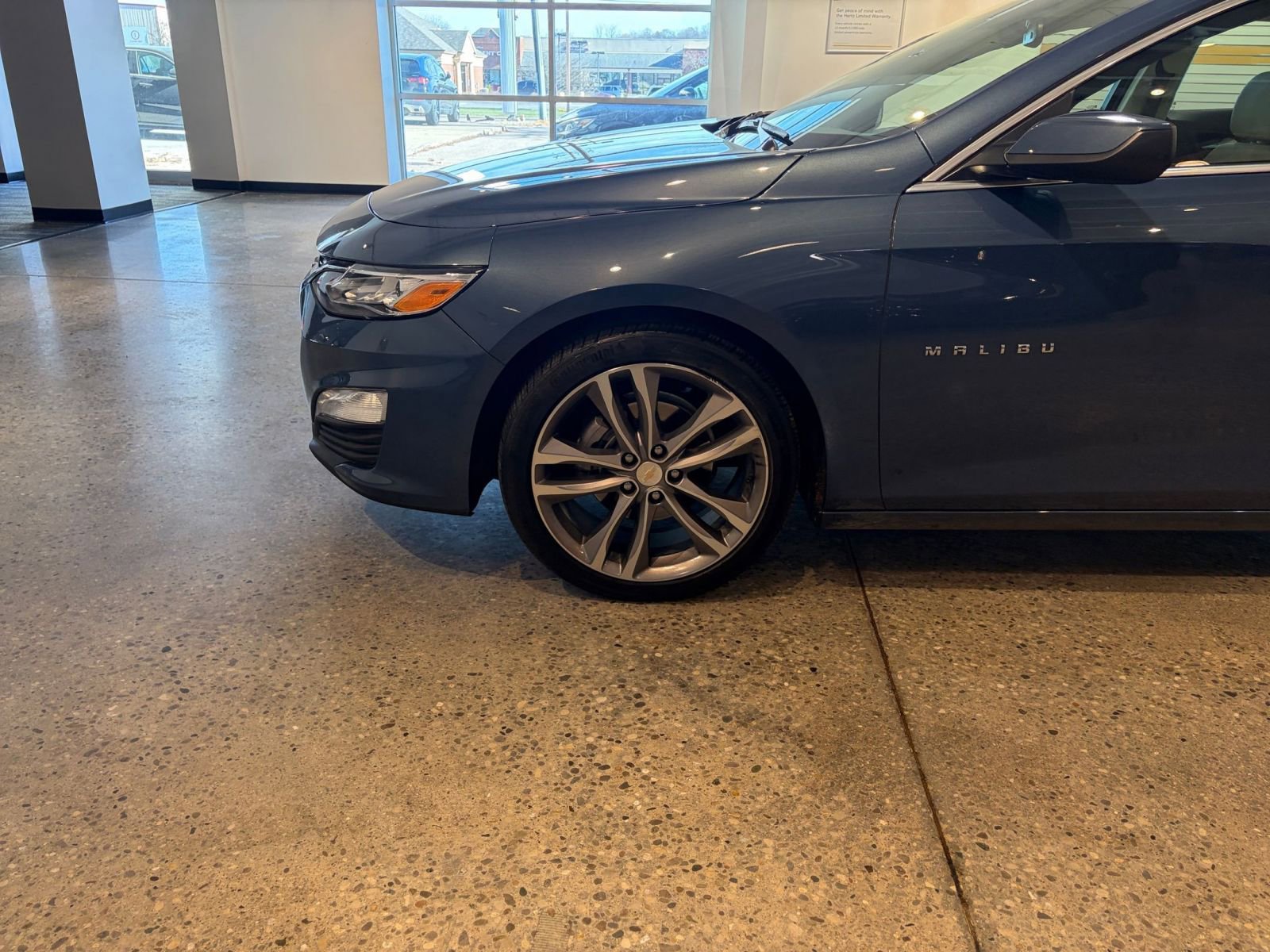 Used 2024 Chevrolet Malibu LT image 30