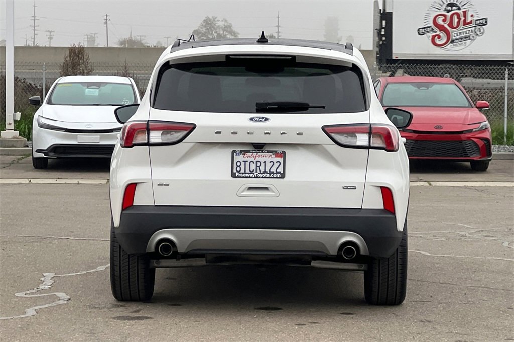 Used 2020 Ford Escape SE Sport image 6