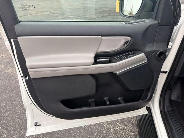 Used 2025 Ford Expedition Max Active image 21