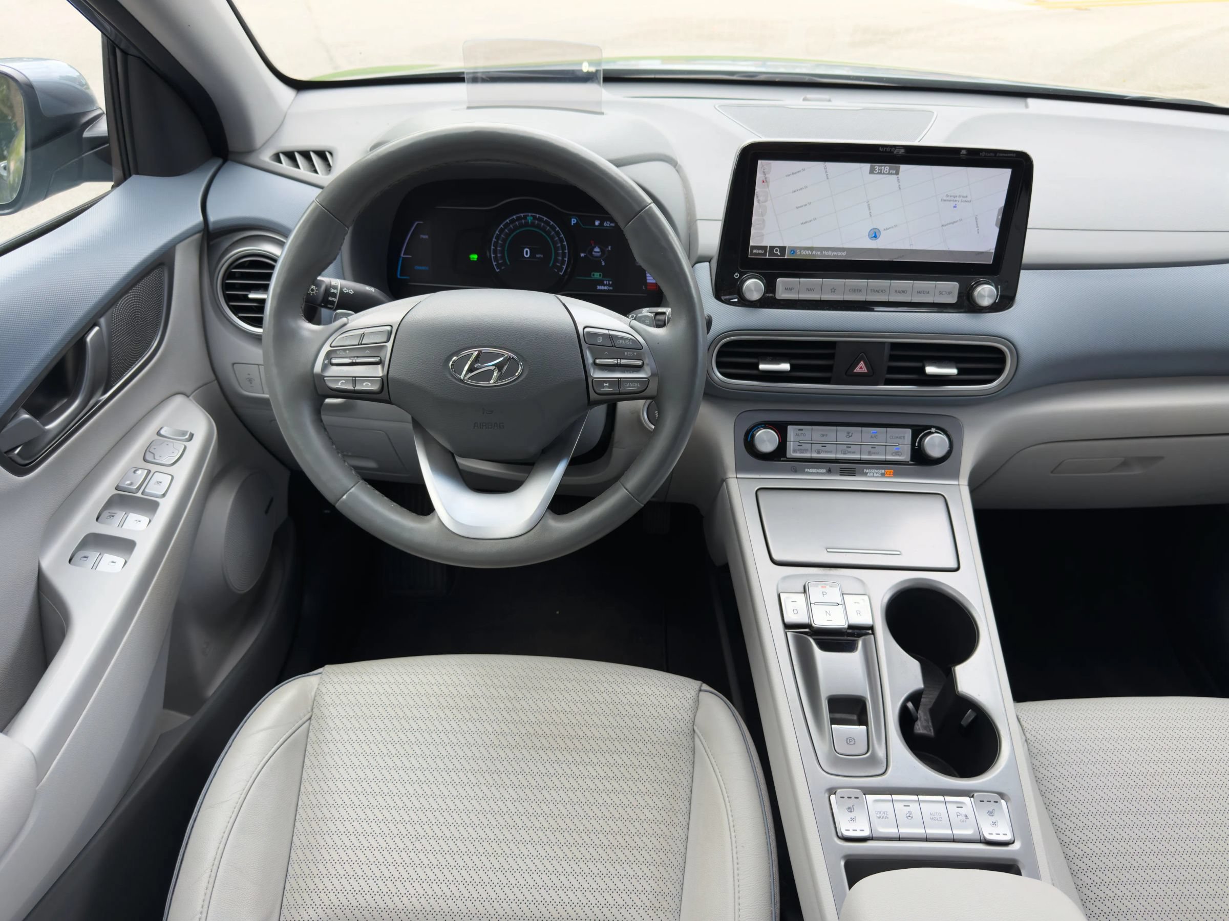 Used 2021 Hyundai Kona Ultimate w/ Cargo Package FWD image 33