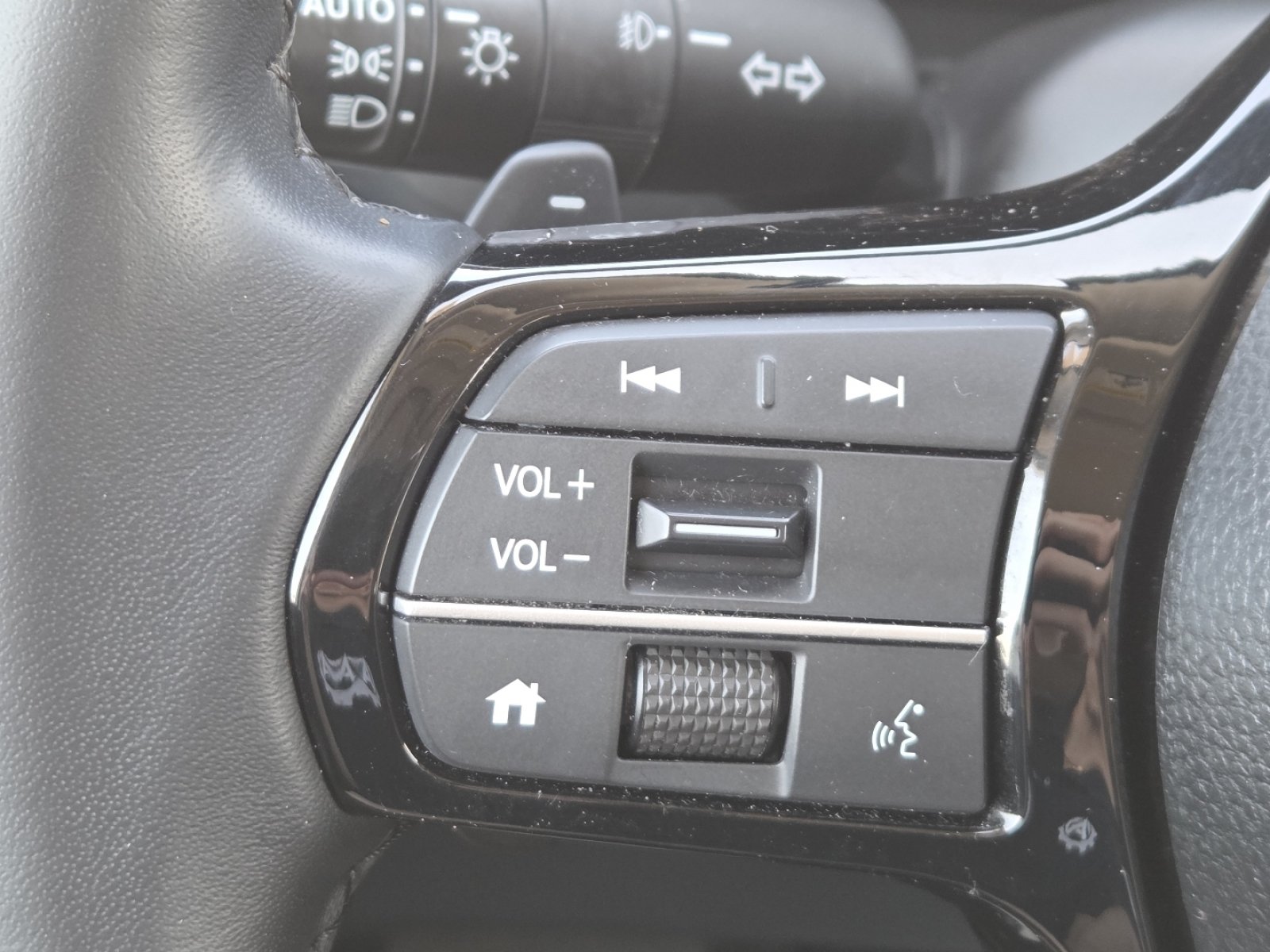 Used 2023 Honda Pilot Touring image 34