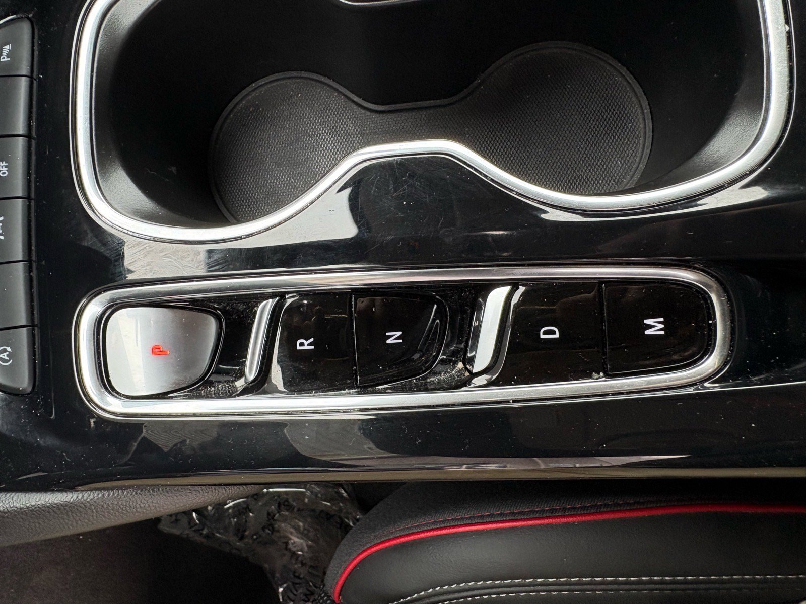 Used 2022 Buick Envision Essence w/ Sport Touring Package image 21