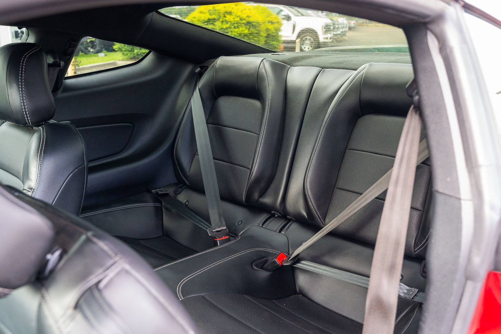 Used 2019 Ford Mustang GT Premium w/ Ford Safe & Smart Package RWD image 15