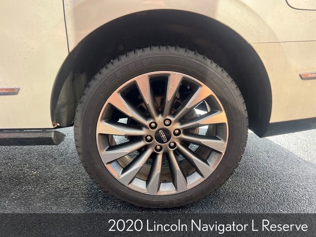 Used 2020 Lincoln Navigator L Reserve w/ Luxury Package image 9