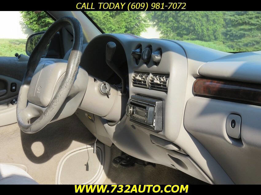 Used 1997 Chevrolet Lumina w/ Preferred Equipment Group 1 FWD image 17