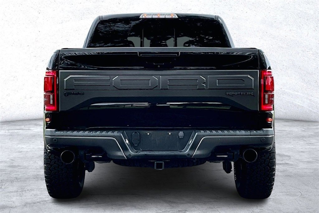 Used 2018 Ford F150 Raptor w/ Equipment Group 802A Luxury image 4