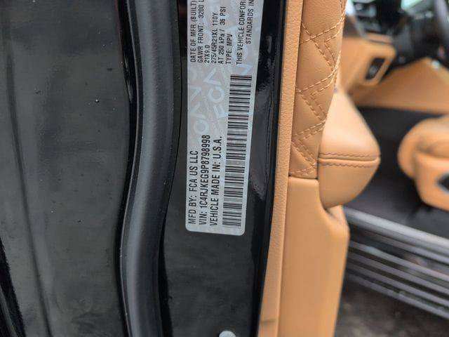 Certified 2023 Jeep Grand Cherokee L Summit AWD/4WD image 27