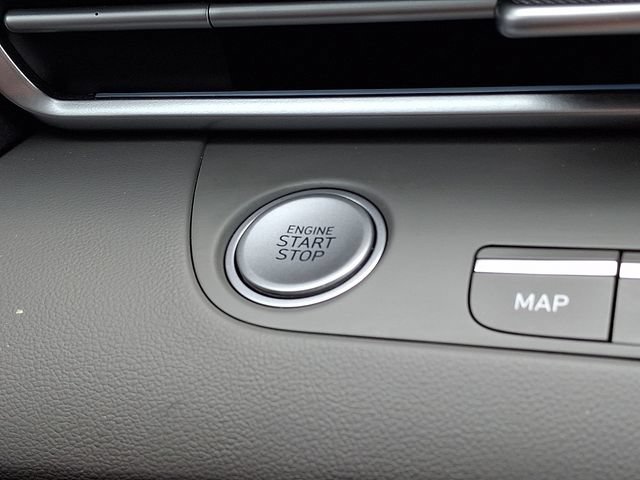 Used 2024 Hyundai Elantra SEL FWD image 23