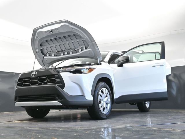 Used 2026 Toyota Corolla Cross L image 45