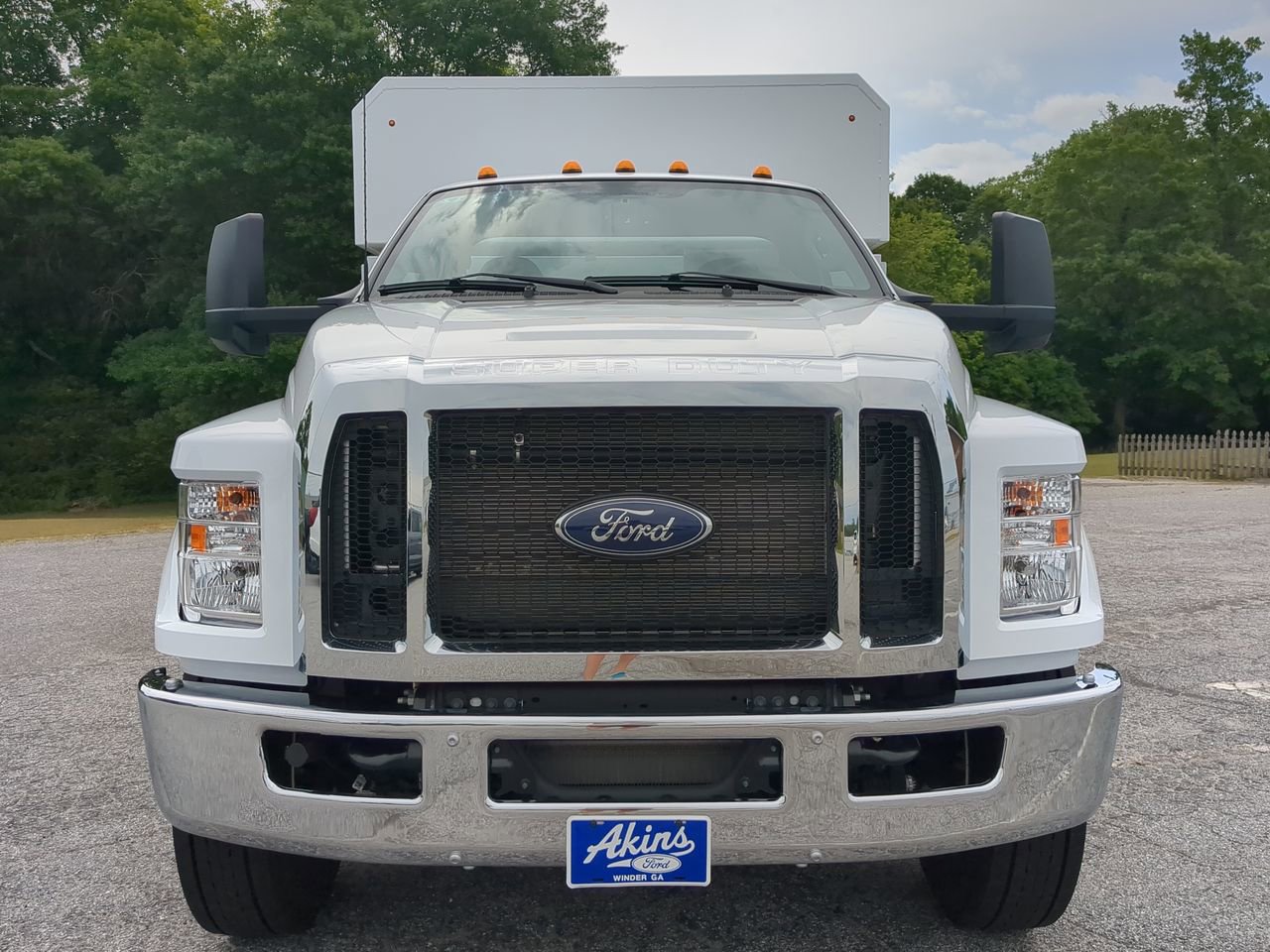 New 2027 Ford F750 2WD Regular Cab Super Duty image 7
