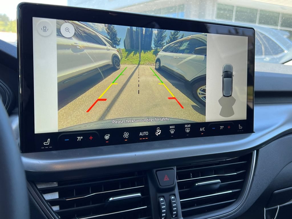 New 2023 Ford Escape SE FWD image 26