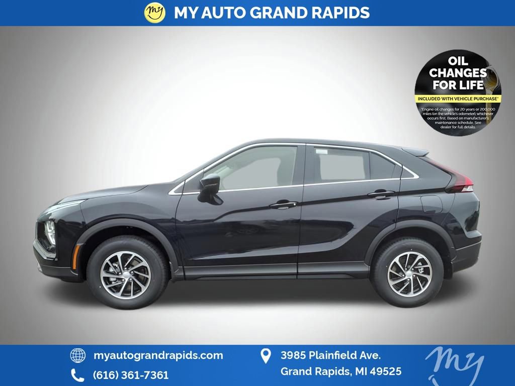 Used 2025 Mitsubishi Eclipse Cross ES image 4