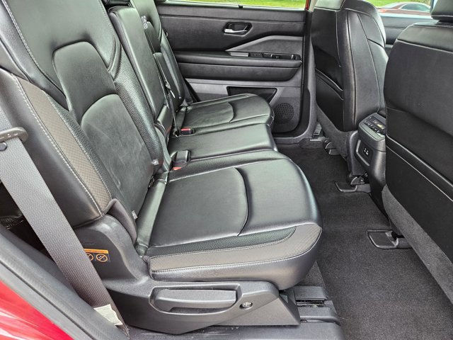 Used 2022 Nissan Pathfinder SL w/ Lighting Package (N92) FWD image 20