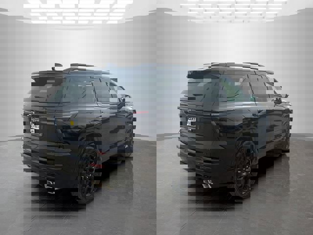 New 2026 Chevrolet Traverse RS w/ LPO, Floor Liner Package image 4