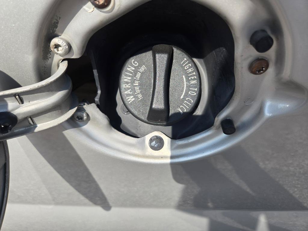 Used 2006 GMC Savana 1500 Passenger RWD image 29