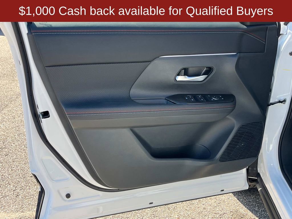 New 2026 Nissan Kicks SR image 24