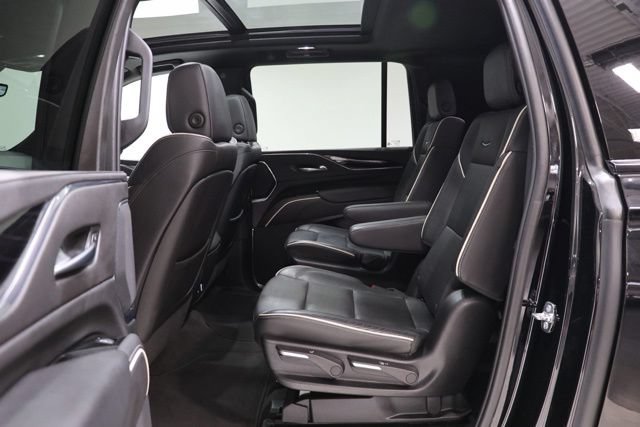 Used 2024 Cadillac Escalade ESV Sport AWD/4WD image 30