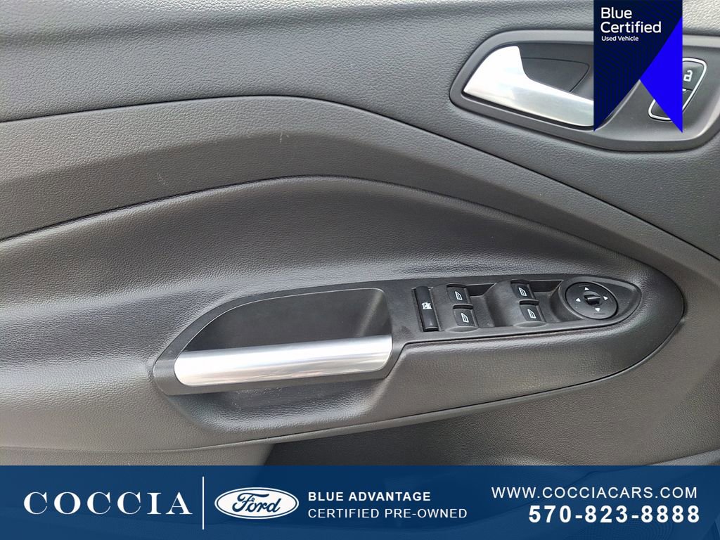 Certified 2017 Ford Escape SE AWD/4WD image 12
