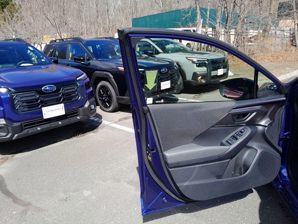 Certified 2024 Subaru Impreza 2.0i image 9