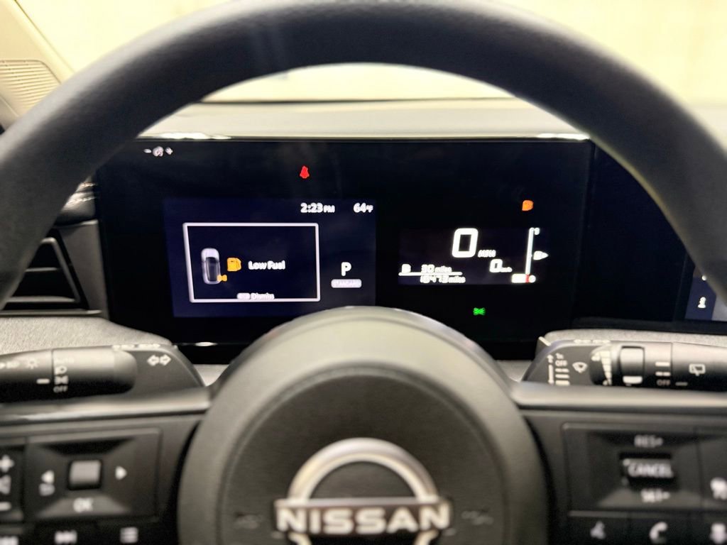 Used 2025 Nissan Kicks SV AWD/4WD image 20