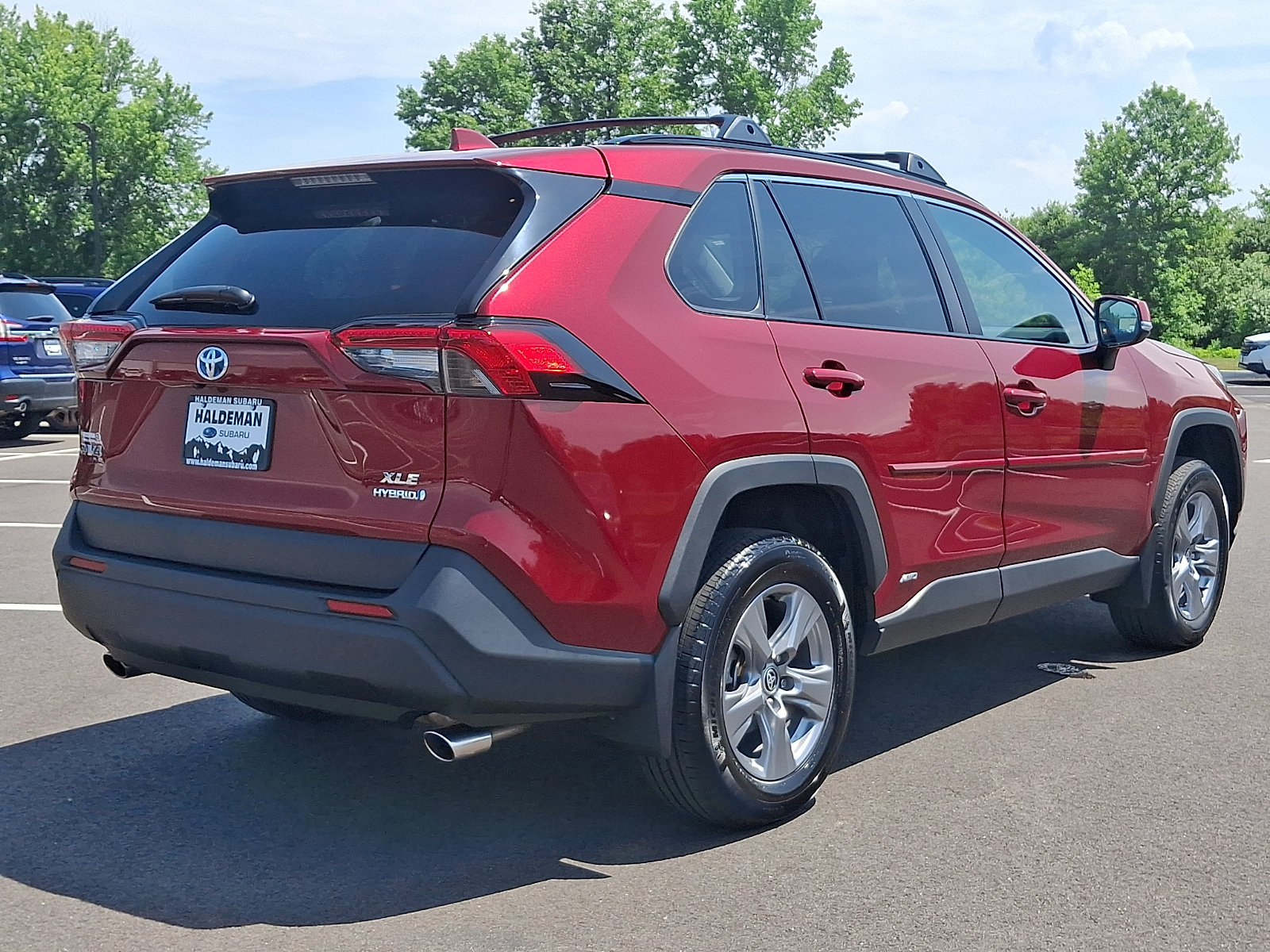 Used 2023 Toyota RAV4 XLE AWD/4WD image 7