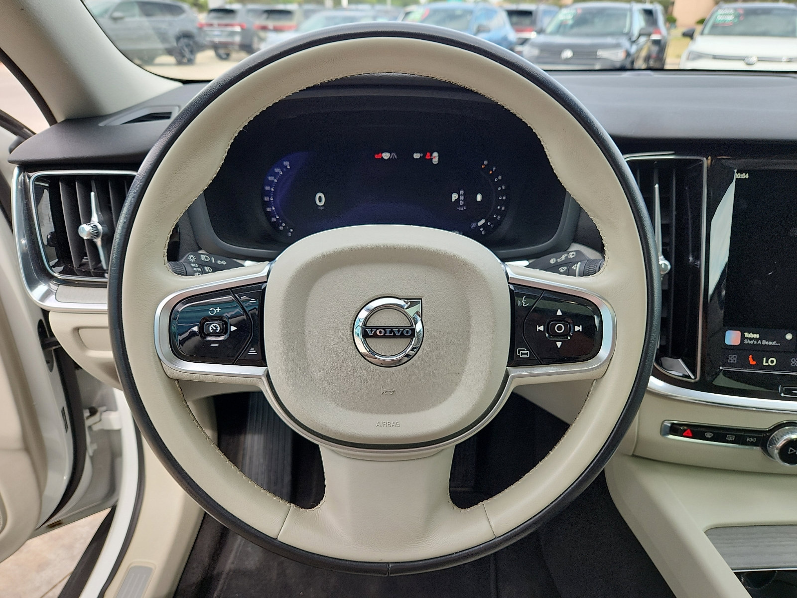 Used 2025 Volvo V60 B5 Cross Country Plus AWD/4WD image 16