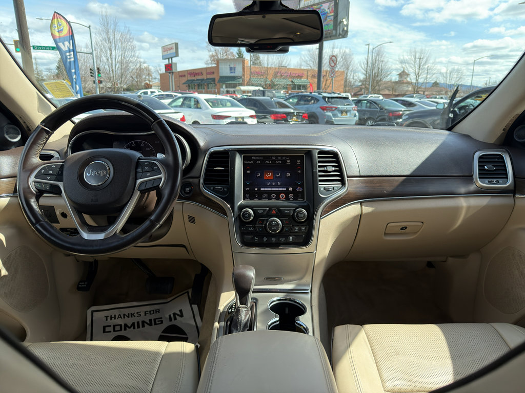 Used 2016 Jeep Grand Cherokee Overland AWD/4WD image 22