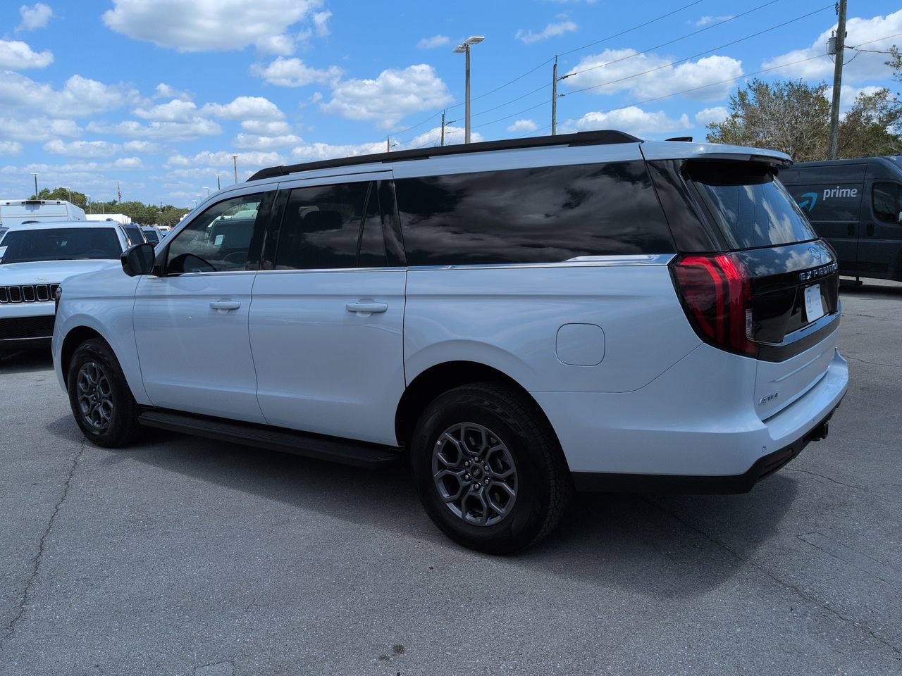 Used 2025 Ford Expedition Max Active AWD/4WD image 7