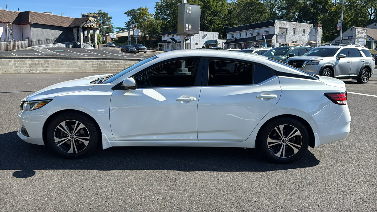 Certified 2020 Nissan Sentra SV FWD image 4