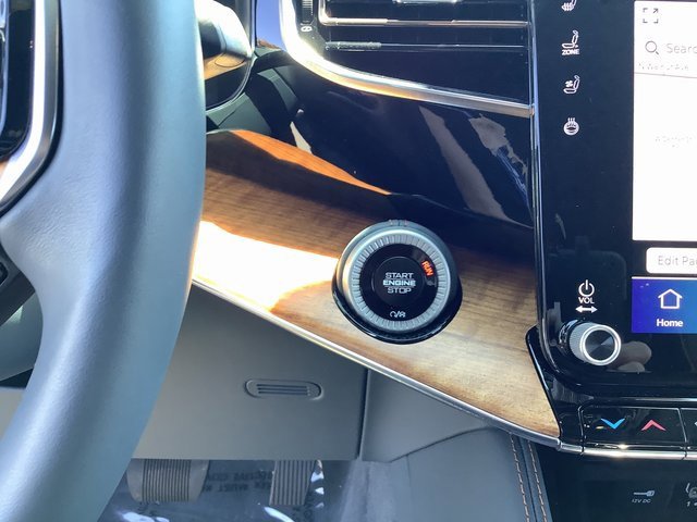 Used 2024 Jeep Grand Wagoneer Series III w/ Flexible Seating Group image 16