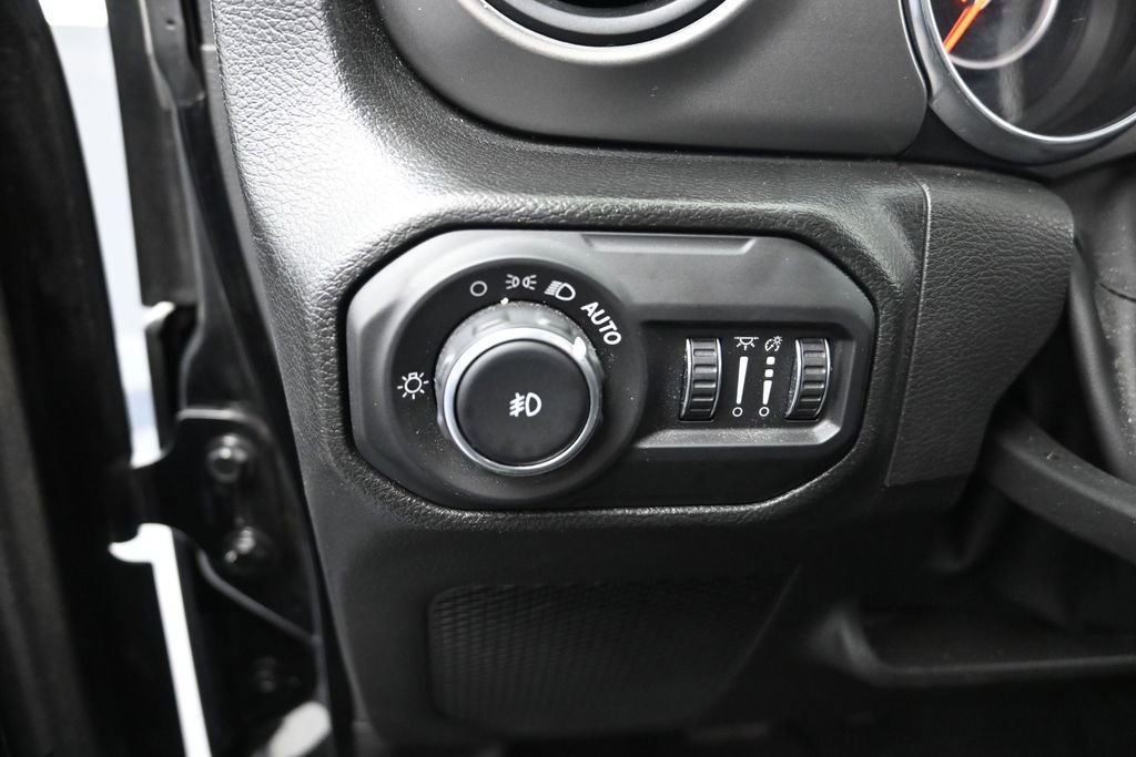 Used 2022 Jeep Wrangler Unlimited Sport AWD/4WD image 11