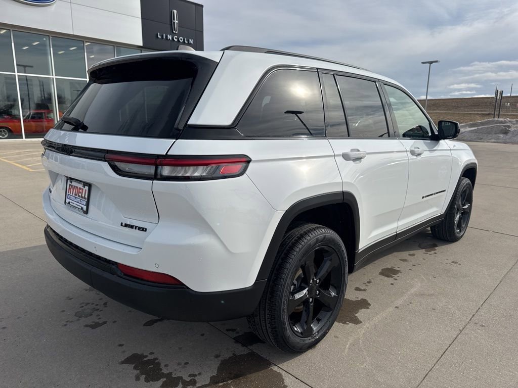 New 2025 Jeep Grand Cherokee Limited w/ Black Appearance Package AWD/4WD image 31