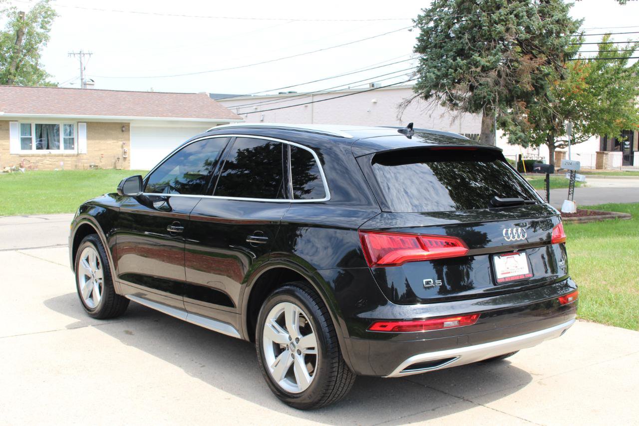 Used 2018 Audi Q5 2.0T Premium Plus w/ Premium Plus Package AWD/4WD image 7