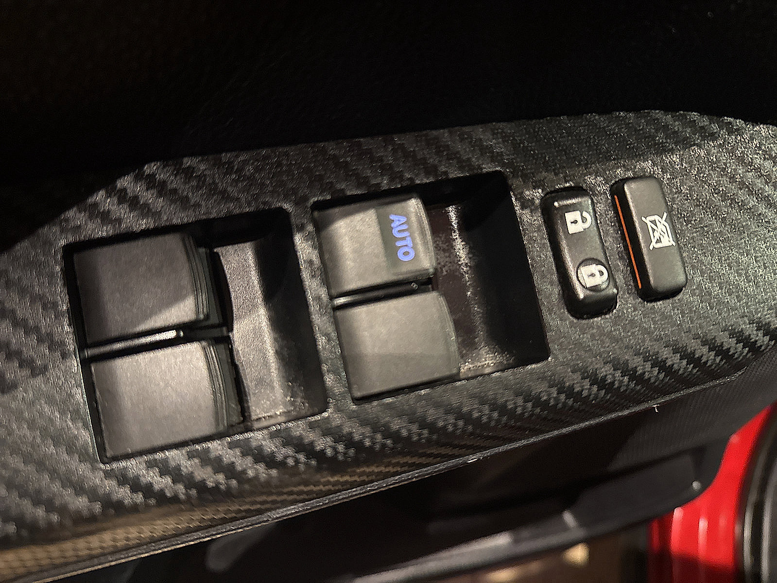 Used 2013 Toyota RAV4 XLE image 22