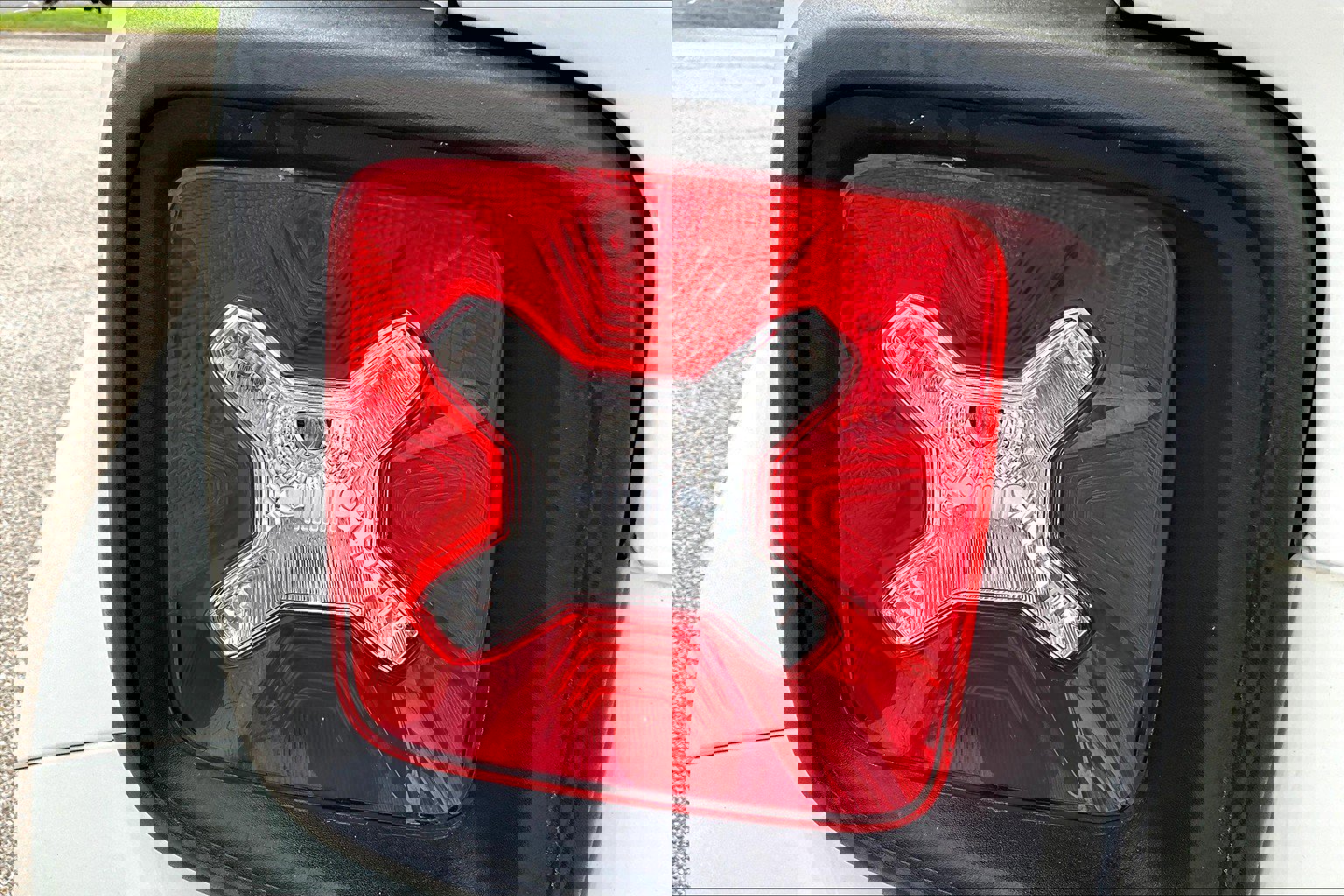 Used 2022 Jeep Renegade Trailhawk image 28