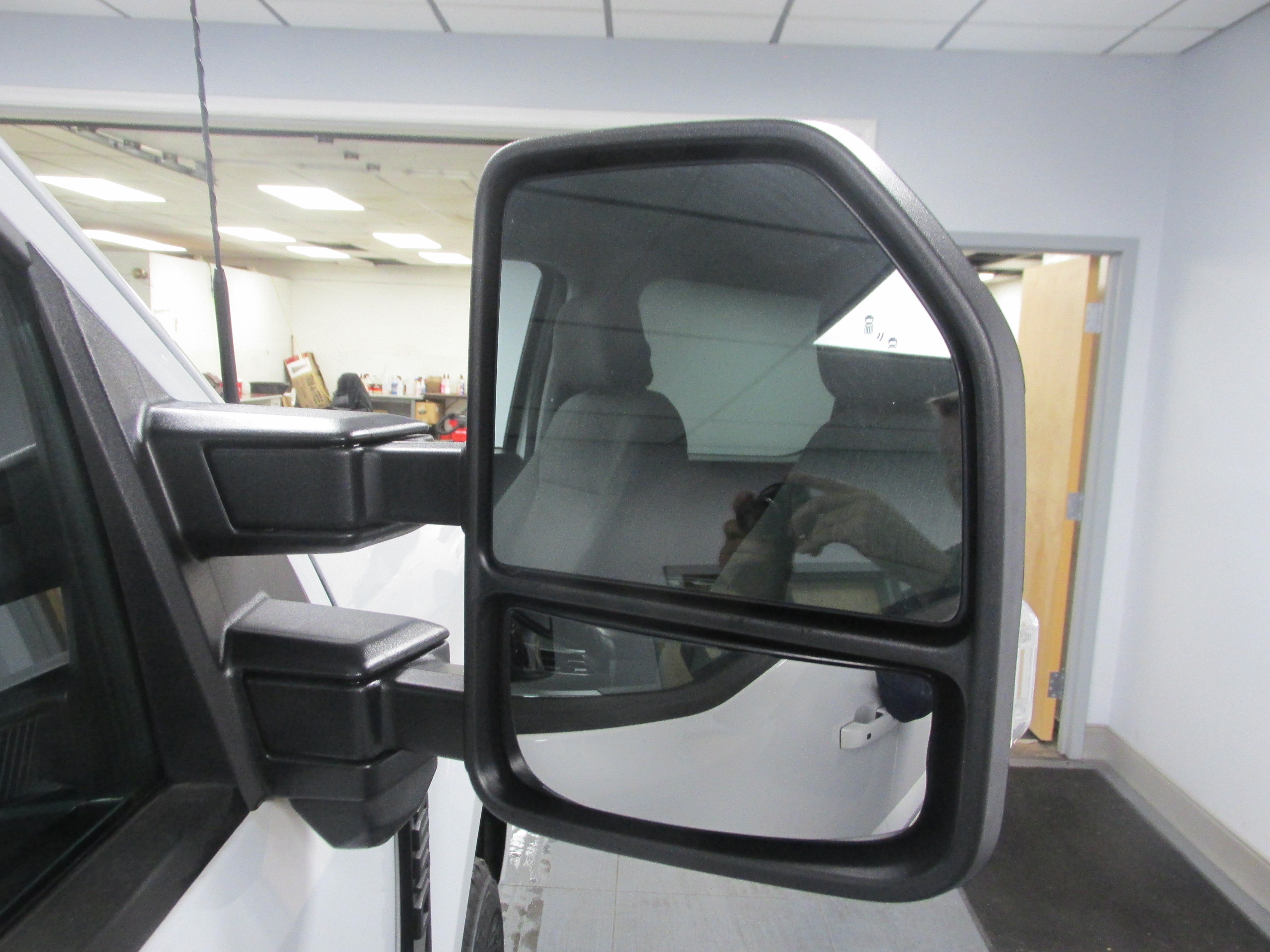 Used 2024 Ford F250 XLT w/ XLT Premium Package AWD/4WD image 16