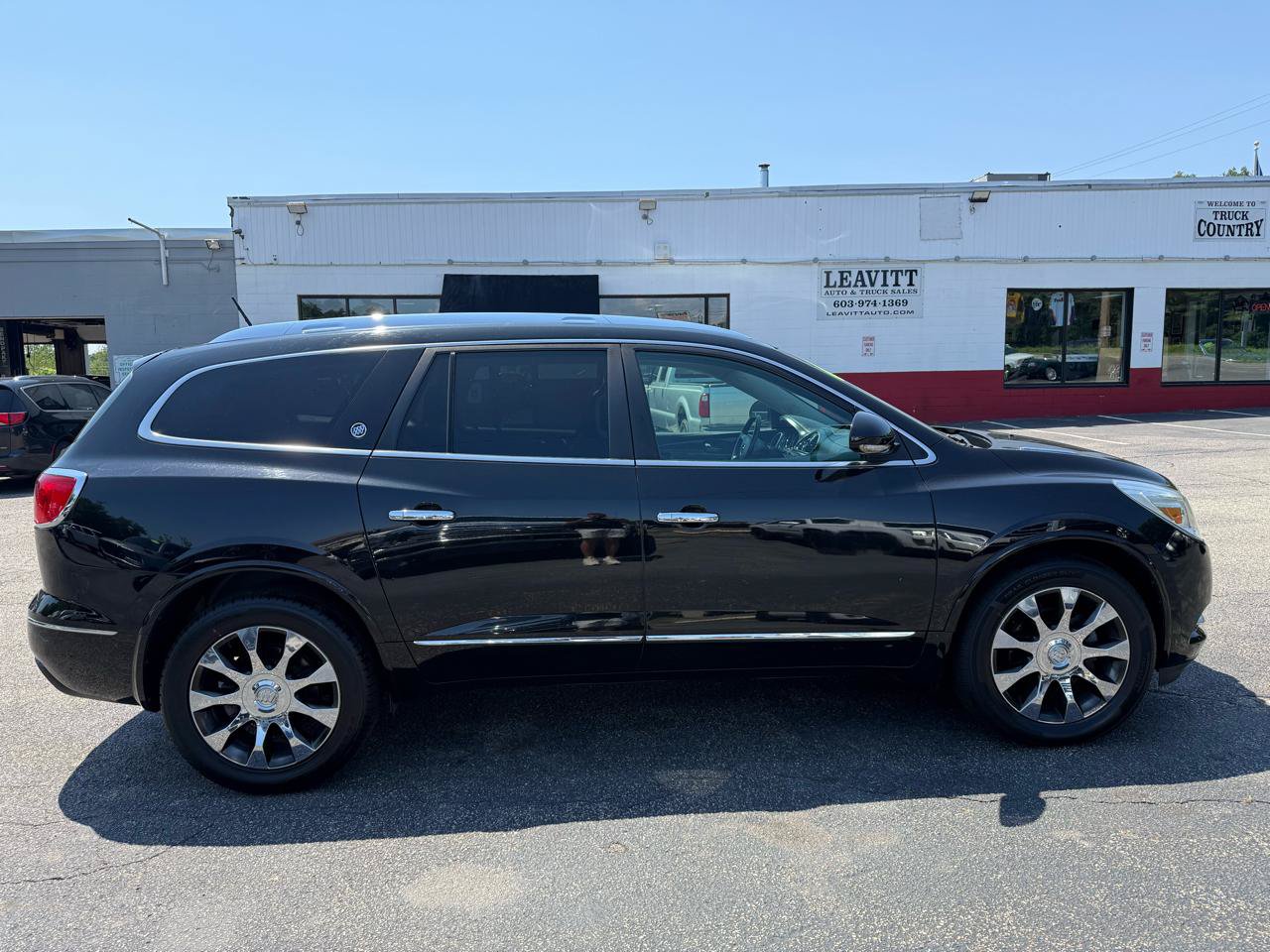 Used 2017 Buick Enclave Premium w/ Experience Buick Package AWD/4WD image 13