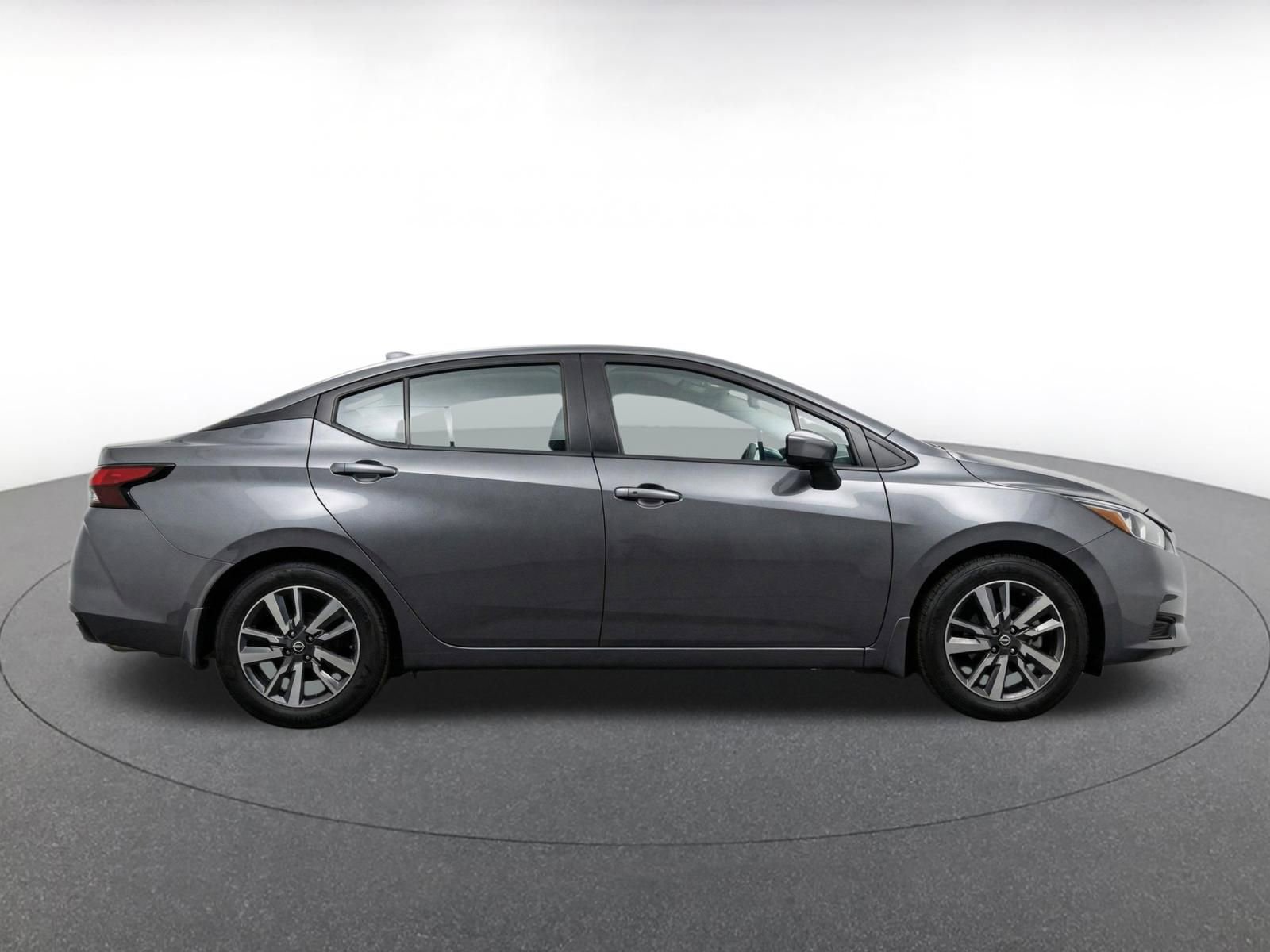 Used 2025 Nissan Versa SV FWD image 10