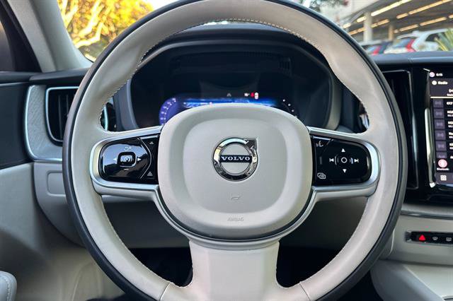 Certified 2025 Volvo XC60 T8 Plus w/ Protection Package Premier AWD/4WD image 17