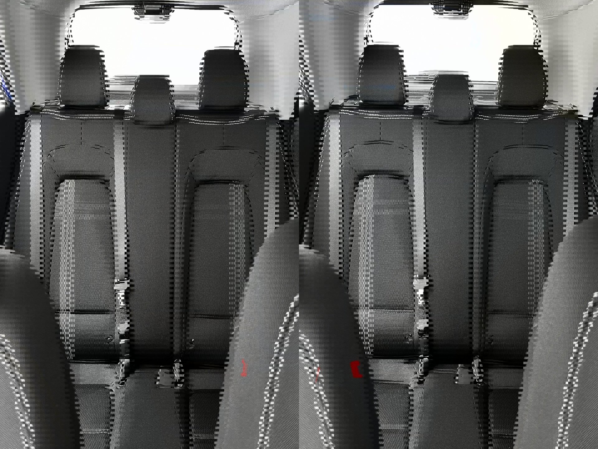 New 2025 Hyundai Venue SEL image 16